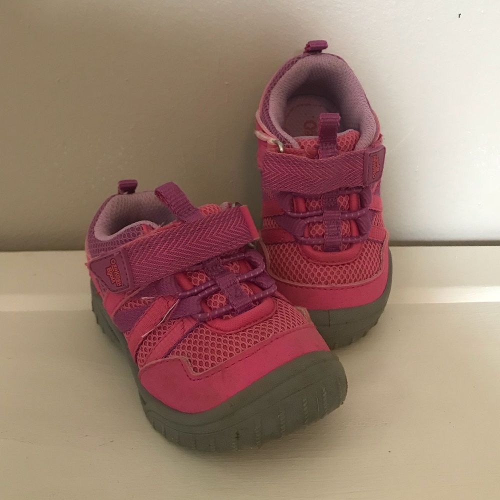 OshKosh shoes, toddler girl size 6